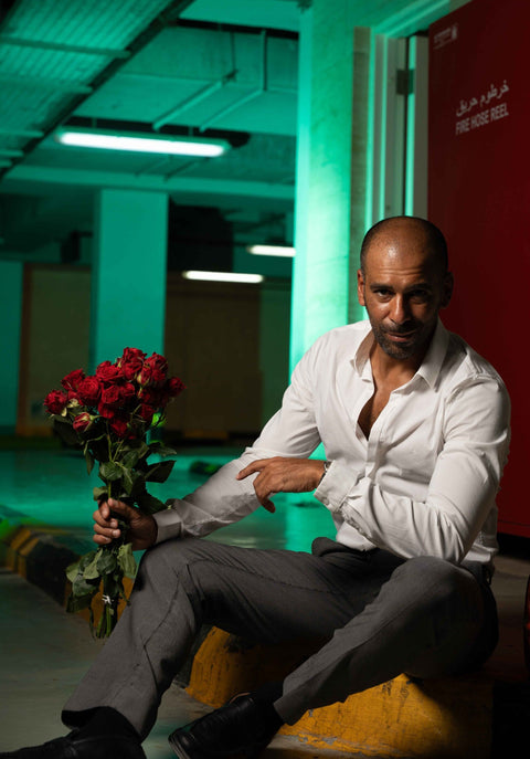 يفرحون بالبلوى كالحلوى